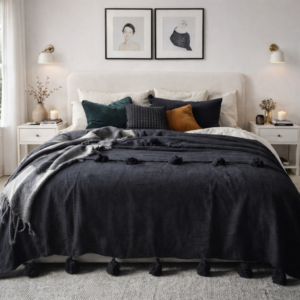 Marokkansk Pompom Plaid i Bomuld – Håndvævet sengetæppe & sofa-plaid