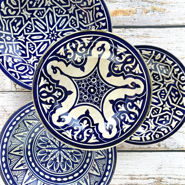 Marokkansk keramikfad med messingkant